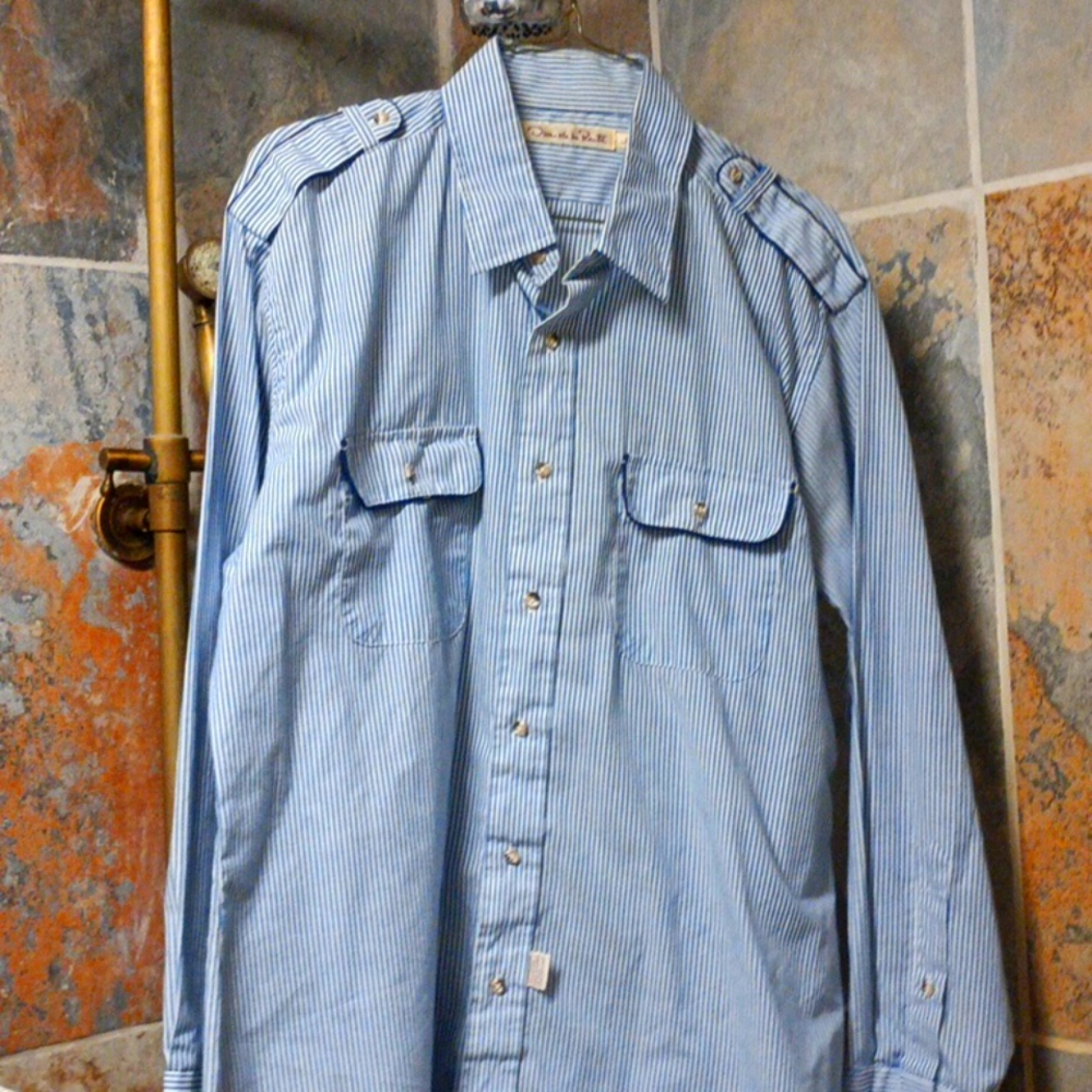 Oscar de la Renta pin stripe Button Down shirt, Size L